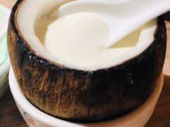 椰子冻奶-探窝·竹笙椰子鸡(杨箕店)