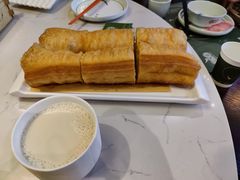 招牌超大油条-悦满楼·西关名点·湛江名菜(航空综合大厦店)