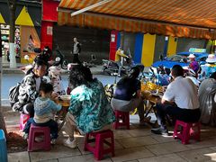 -文山荷鲜居(翠湖店)