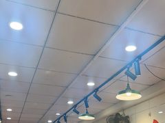 -柳州肥姨妈大骨螺蛳粉(东靖路店)