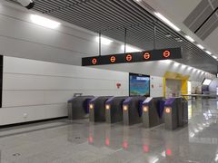 -红土地(地铁站)