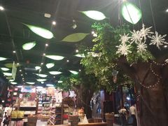 -三只松鼠生活馆(芜湖弋江金鹰店)