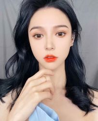 -变画·发型STUDIO