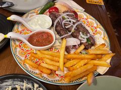 土耳其牛肉混盘-Uncle Kosto科斯托·中东菜