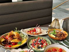 -Mogul Eatery·大亨餐酒馆