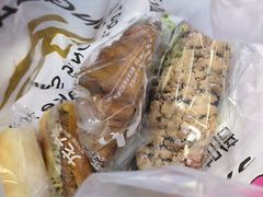 -华荣西饼屋(金禧店)