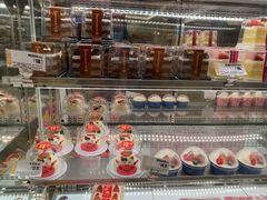 面包甜点陈列柜-味多美蛋糕(三元桥店)