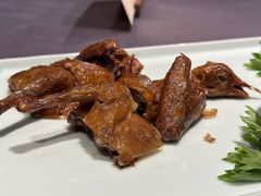 香酥乳鸽-平川·程玉平川菜工作室