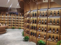 -华致酒行(沈砖公路店)
