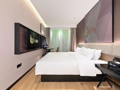 -IU酒店(北京通州环球度假区梨园地铁站店)