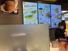 -麦当劳(轻轨曹杨路店)