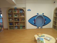 -小门牙好性格托育(北外滩中心)