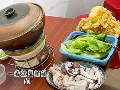 连州果园鸡-威邵鸡煲(西华路总店)