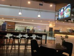-POKEE VIA&Brunch·维娅(重庆来福士店)