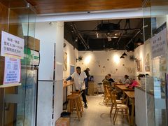 门面-梦花街馄饨店(中华苑店)