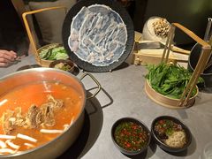 -罗勒家·养生火锅· Bistro(大望路店)