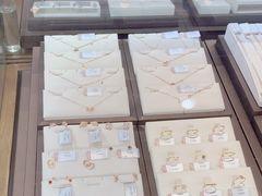 -品真阁华夏典当行(四通桥店)