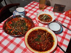 -洪霞餐馆·川菜·鲜货现炒(两江春城店)