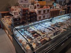 -盒马鲜生(丁香国际店)