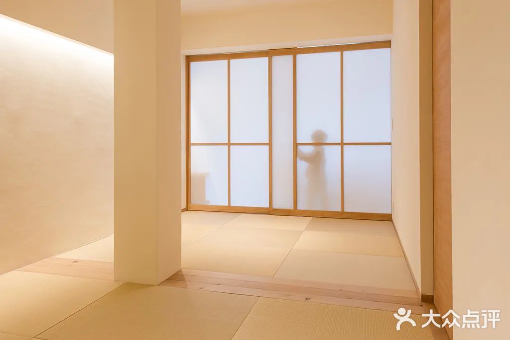 今日分享使空间连续，使其成为一个开放而悠闲的家