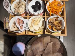 -菌自由丨野生菌火锅特色庭院餐厅(丽江古城店)