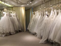 满庭芳婚纱礼服店-满庭芳婚纱礼服店