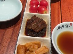 -裕兴记•蟹黄面馆(人民广场店)