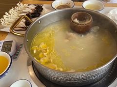 -朴小妹人参鸡汤火锅(长白山万达店)