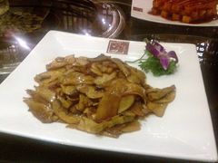 20120905049-院落创意菜