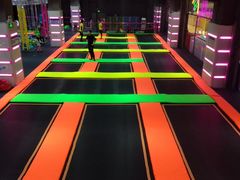 -酷跳蹦床主题公园(万胜广场店)