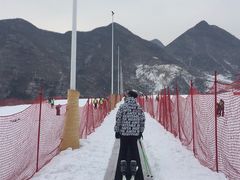 -荣盛康旅野三坡滑雪场