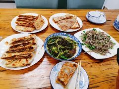 -溢心园香河肉饼总店