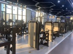 -跃动游泳健身俱乐部(新华传媒店)