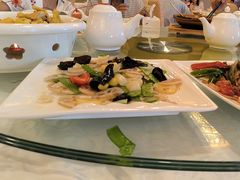 -御满江海鲜酒家(洛溪新城店)