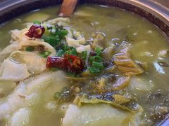 -周鱼小馆石锅酸菜鱼(活力汇店)