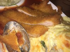 -玛格萝妮比萨屋(四平店)