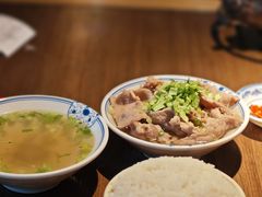 -肖四女乐山跷脚牛肉(南汇大学城生活广场店)