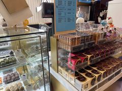 面包甜点陈列柜-GODIVA(万象城店)