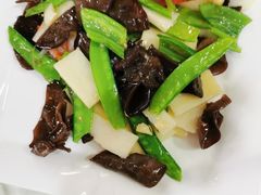 -广客美食坊(丹霞山店)