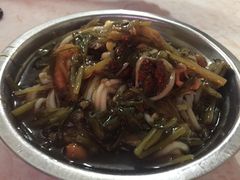 -灵山卢梅燕粉店