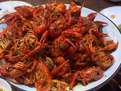 -虾弄弄海派小龙虾·牛羊蝎子火锅