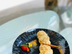 招牌沙汁大虾球-T館·花园艺术餐厅