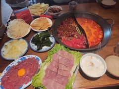 -萍姐火锅·公路夜市(武汉首店)