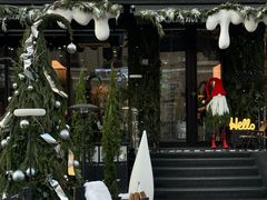 -W COLLECTIVE  DESSERT SHOP