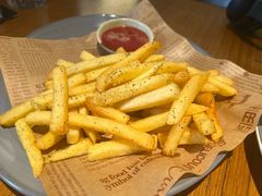 -MARU玛露音乐餐厅(大学路店)