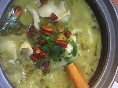 -周鱼小馆石锅酸菜鱼(活力汇店)