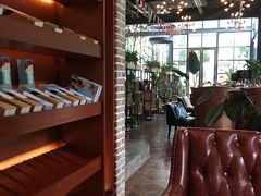 -桉树林A coffee 森林餐厅(三圣乡店)