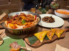 -耶里夏丽·丝路国际·新疆餐厅(浦东区东方路店)