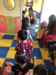 -欢乐悠游婴儿游泳(金碧花园店)