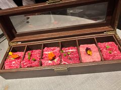 -左庭右院鲜牛肉火锅黑金店(陆家嘴中心店)